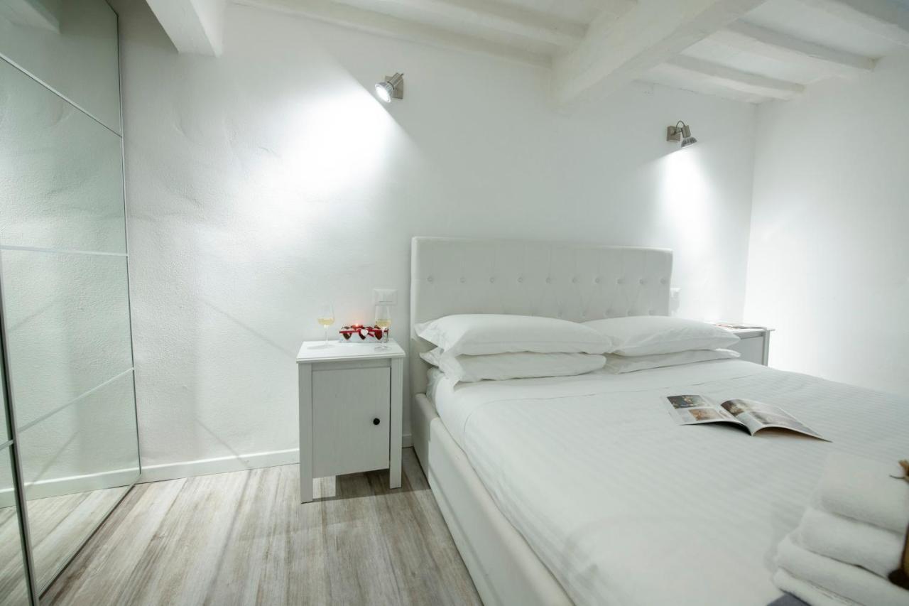 Un Bacio A Firenze Apartment ภายนอก รูปภาพ
